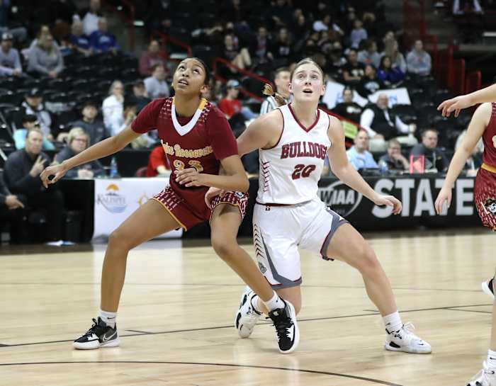 2022-03-04 at 3.51.23 AMstate-spokane-arena-1b-2b-basketball 4
